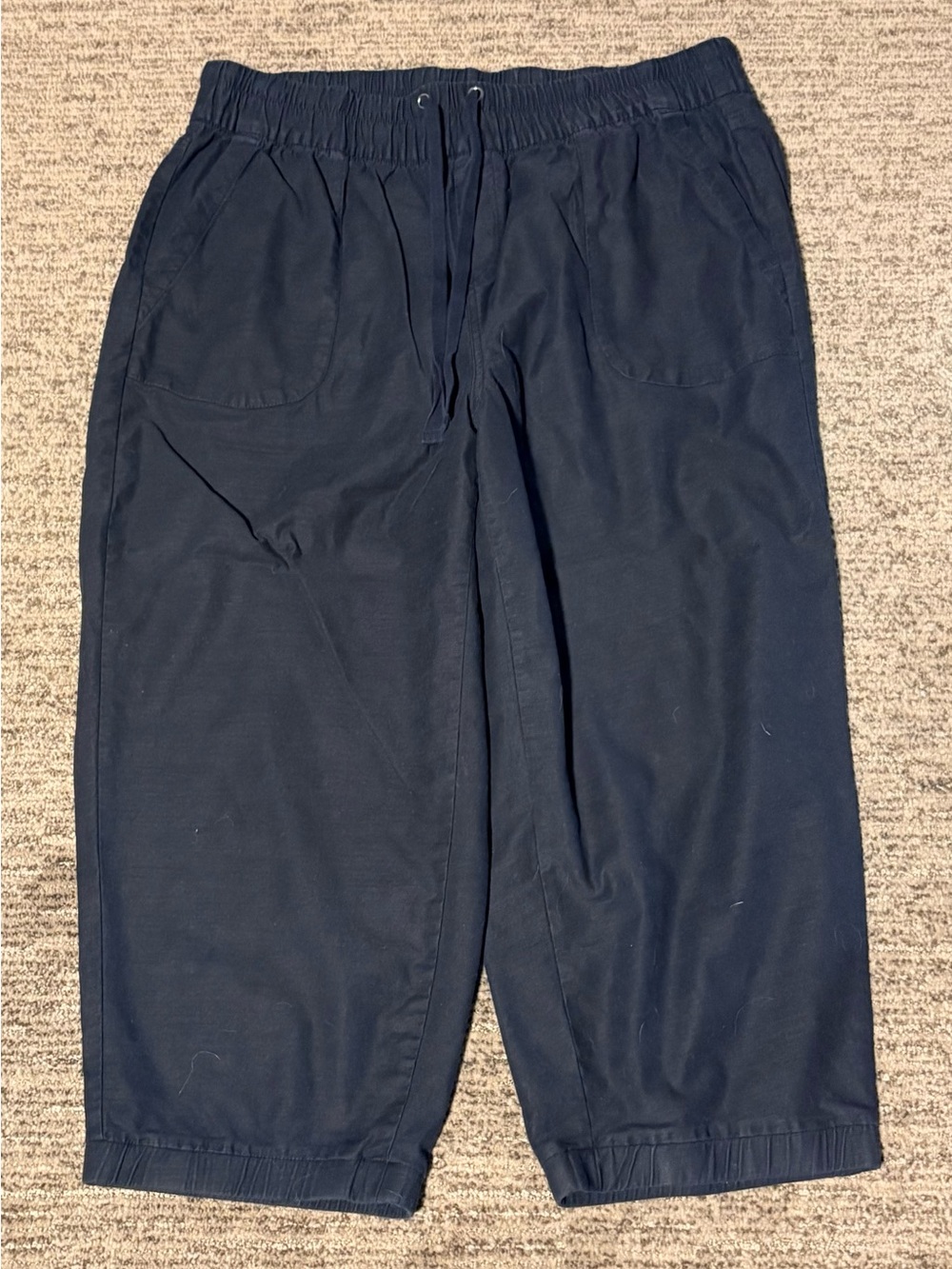Lane Bryant 14/16 Black Drawstring Elastic Waist Cropped Pants